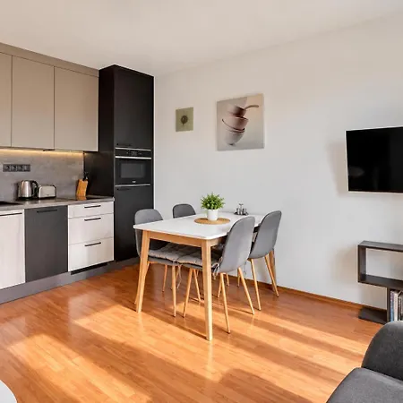 Mountain Klinovec Atomic Apartment Loucna pod Klinovcem